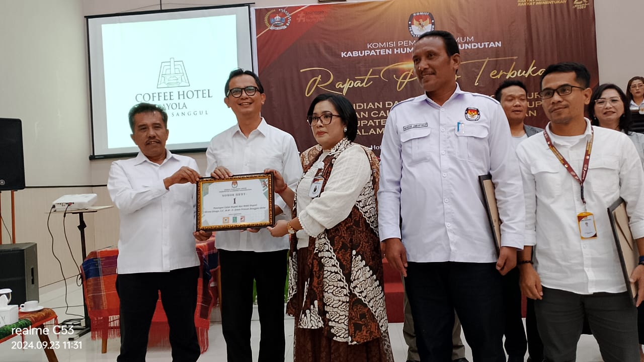 Pasangan Birma Sinaga-Erwin Prince Banggas Sihite.