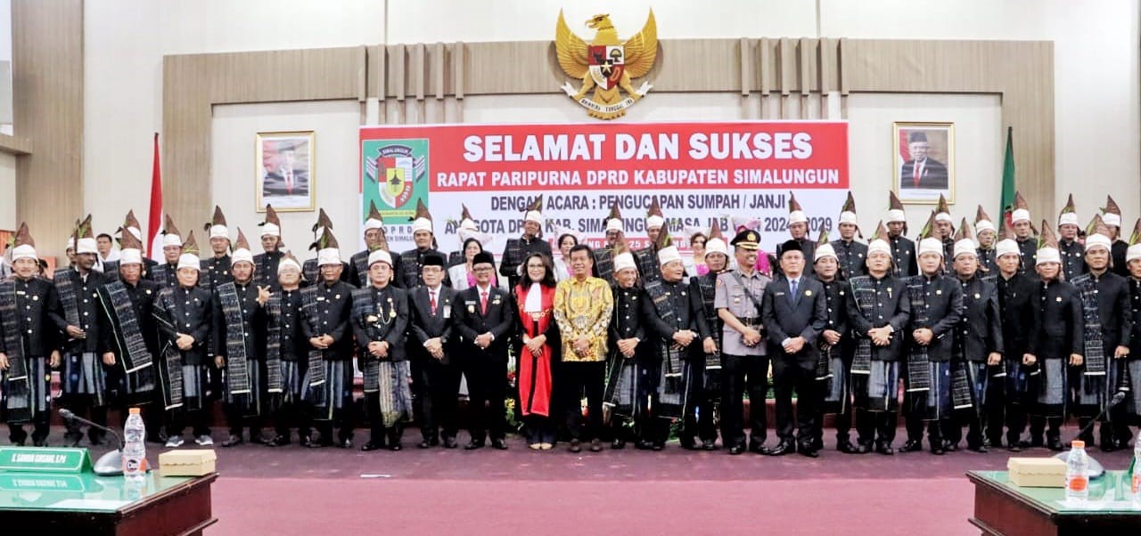 Pelantikan anggota DPRD Kabupaten Simalungun.