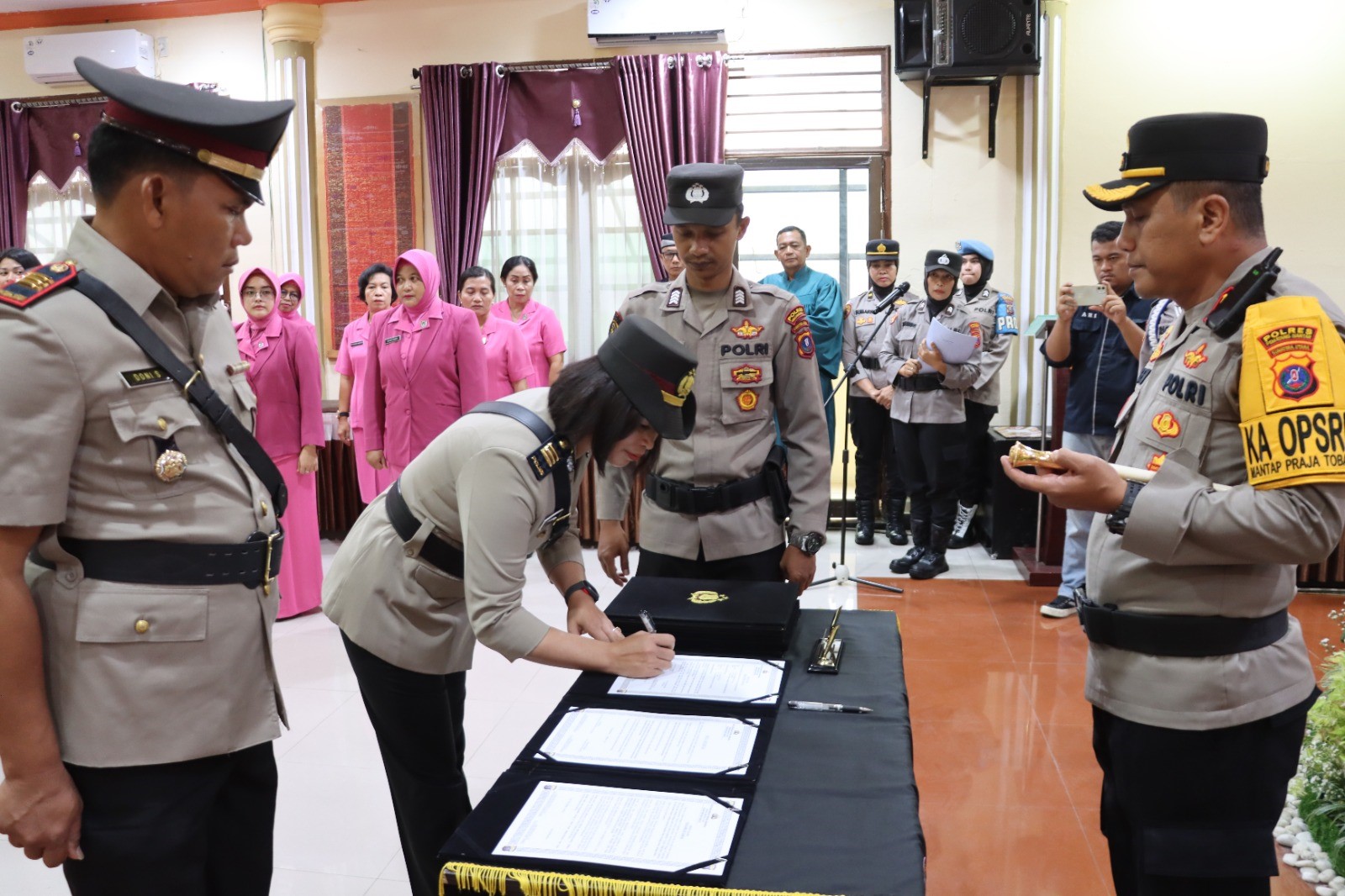 Sertijab 4 kapolsek di Polres Pematangsiantar.