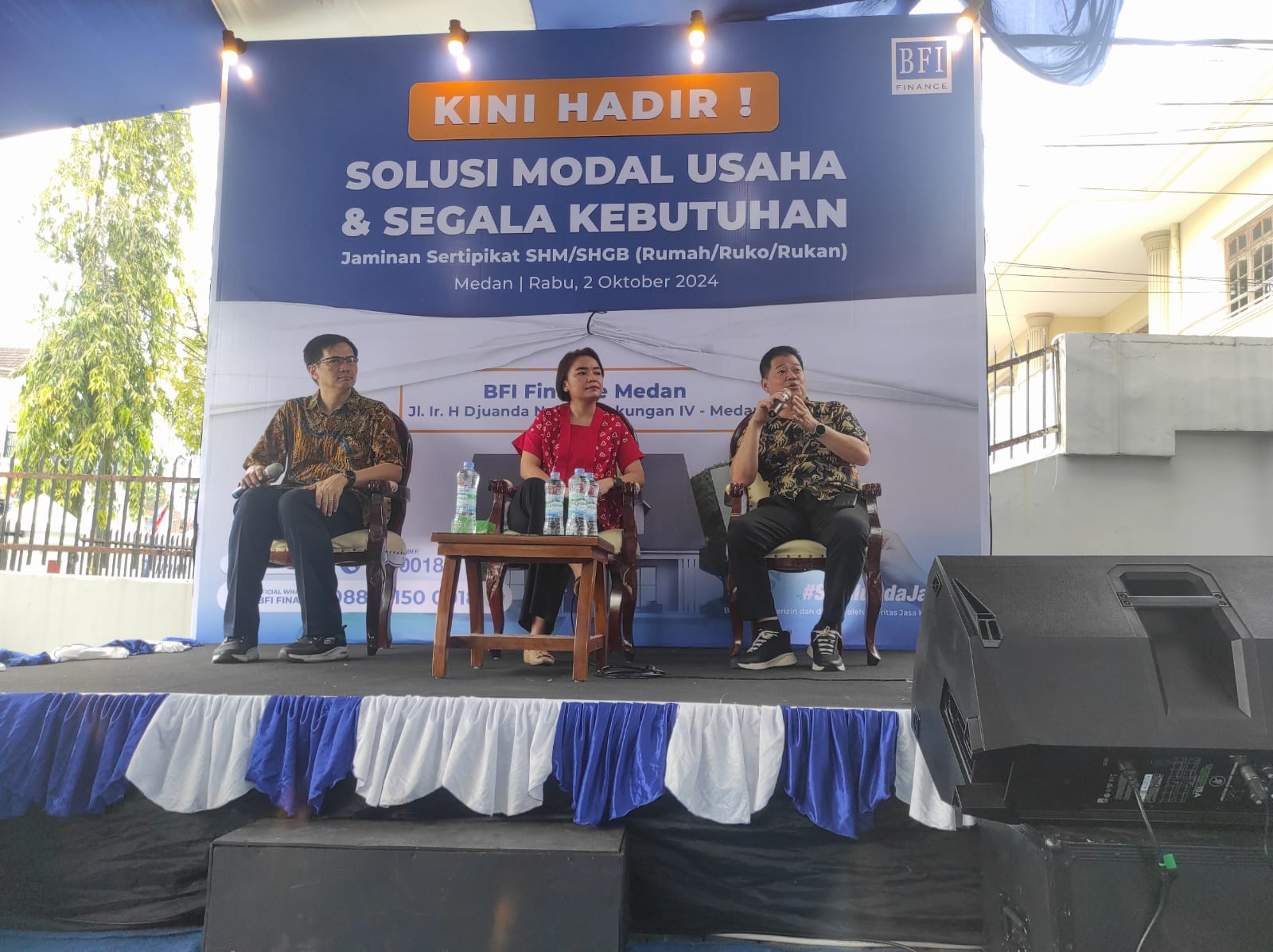 Dari Kanan: Johan selaku Area Manajer Bisnis Sumut, Desiliana Sidabutar selaku PBF Product Head, dan Sudihartono selaku General Manager Region Sumatera saat temu pers, Rabu (2/10).