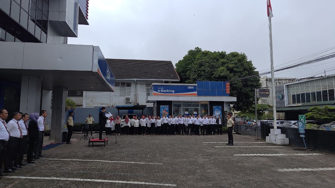 : Pinca BRI Padangsidimpuan, Alde Tio Putra bertindak jadi pembina upacara Hari Sumpah Pemuda ke-96 Tahun 2024.
