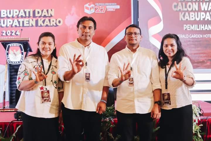 Tino - Onasis dan Istri Eka Nina - Emme Ninta.