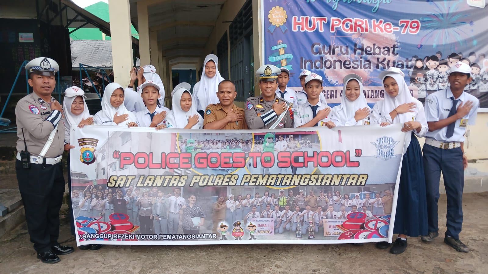 Police Go to School di SMPN 4 Pematangsiantar.