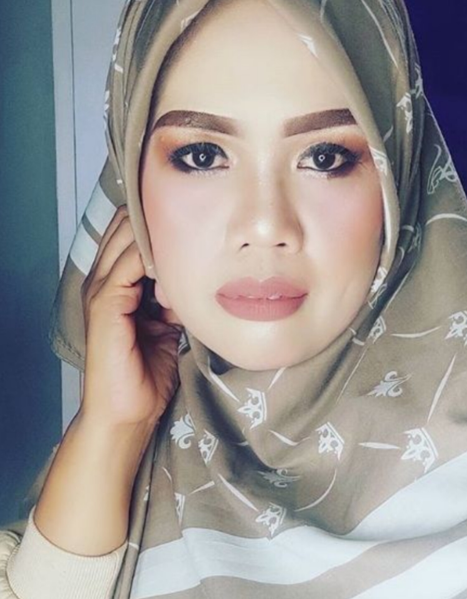 Elly Sugigi