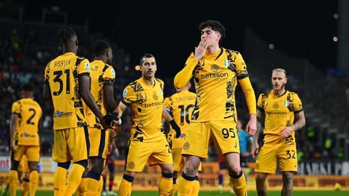 Inter Milan menang 3-0 saat melawat ke markas Cagliari pada laga Serie A 2024/2025 di Sardegna Arena, Minggu (29/12/2024).