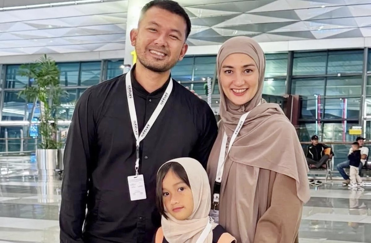 Atiqah Hasiholan