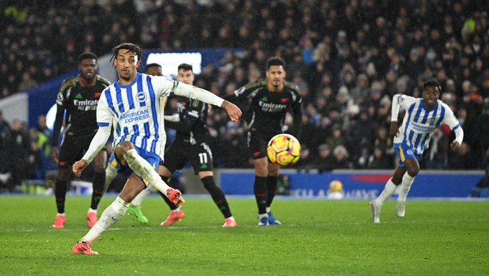 Arsenal yang sempat unggul di babak pertama, gagal mempertahankan keunggulannya melawan Brighton.
