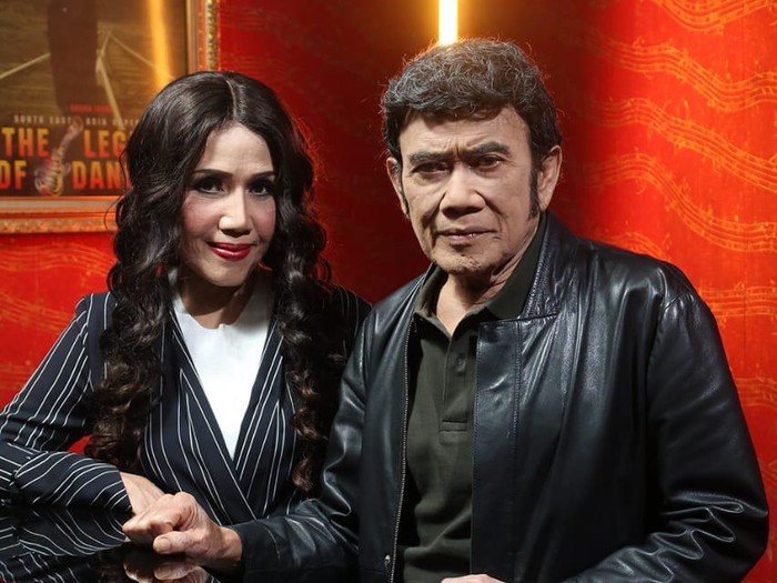 Rita Sugiarto dan Rhoma Irama.