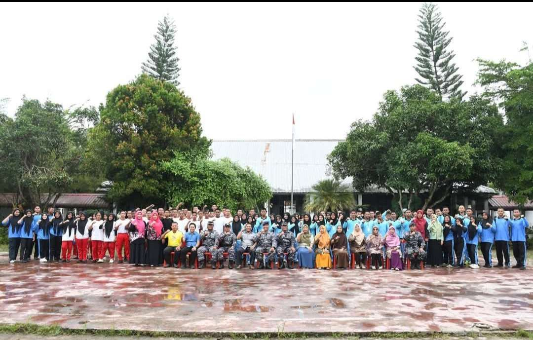Peserta Latihan Dasar Disiplin Korps (LDDK) di SMK Negeri 1 Perikanan Kota Tanjungbalai.