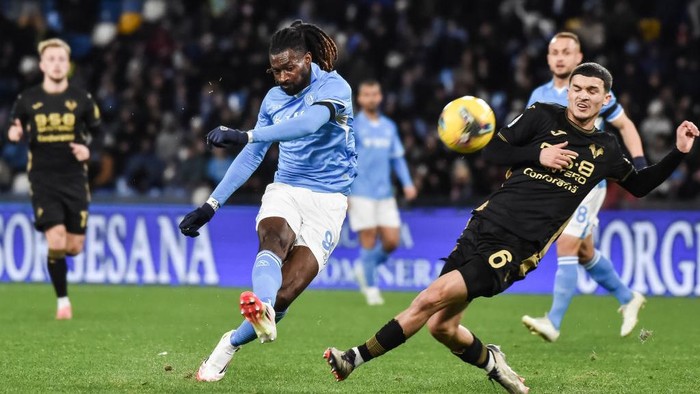 Napoli kalahkan Hellas Verona di Stadio Diego Armando Maradona, Senin (13/1/2025) dini hari WIB.