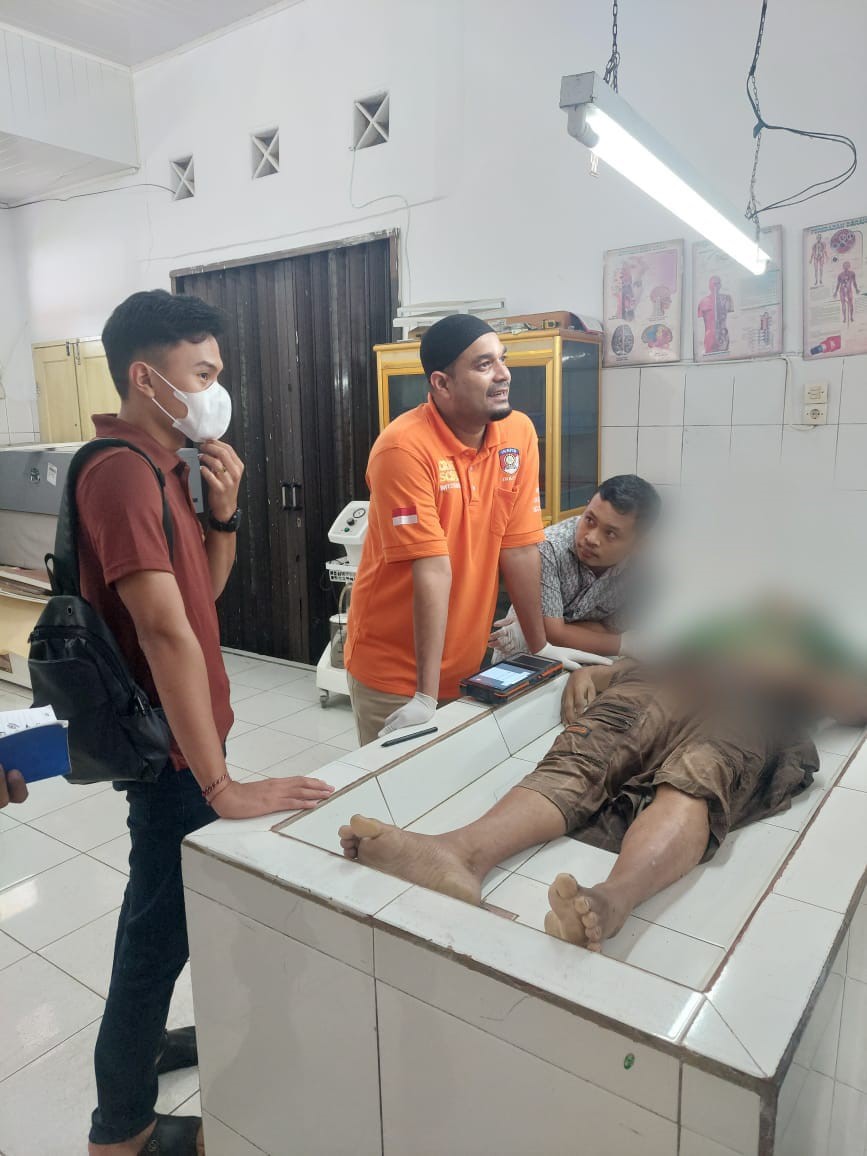 Jenazah Rinto Harahap di Unit Forensik RSUD dr Djasamen Saragih.