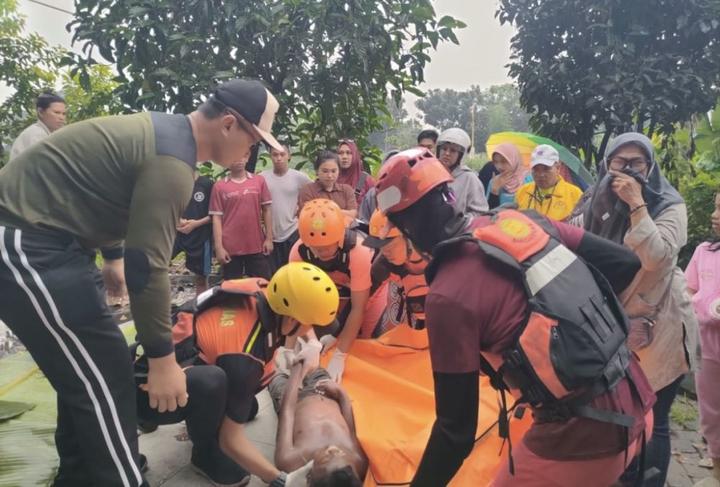 Bocah 11 tahun tewas tenggelam di Sungai Deli.