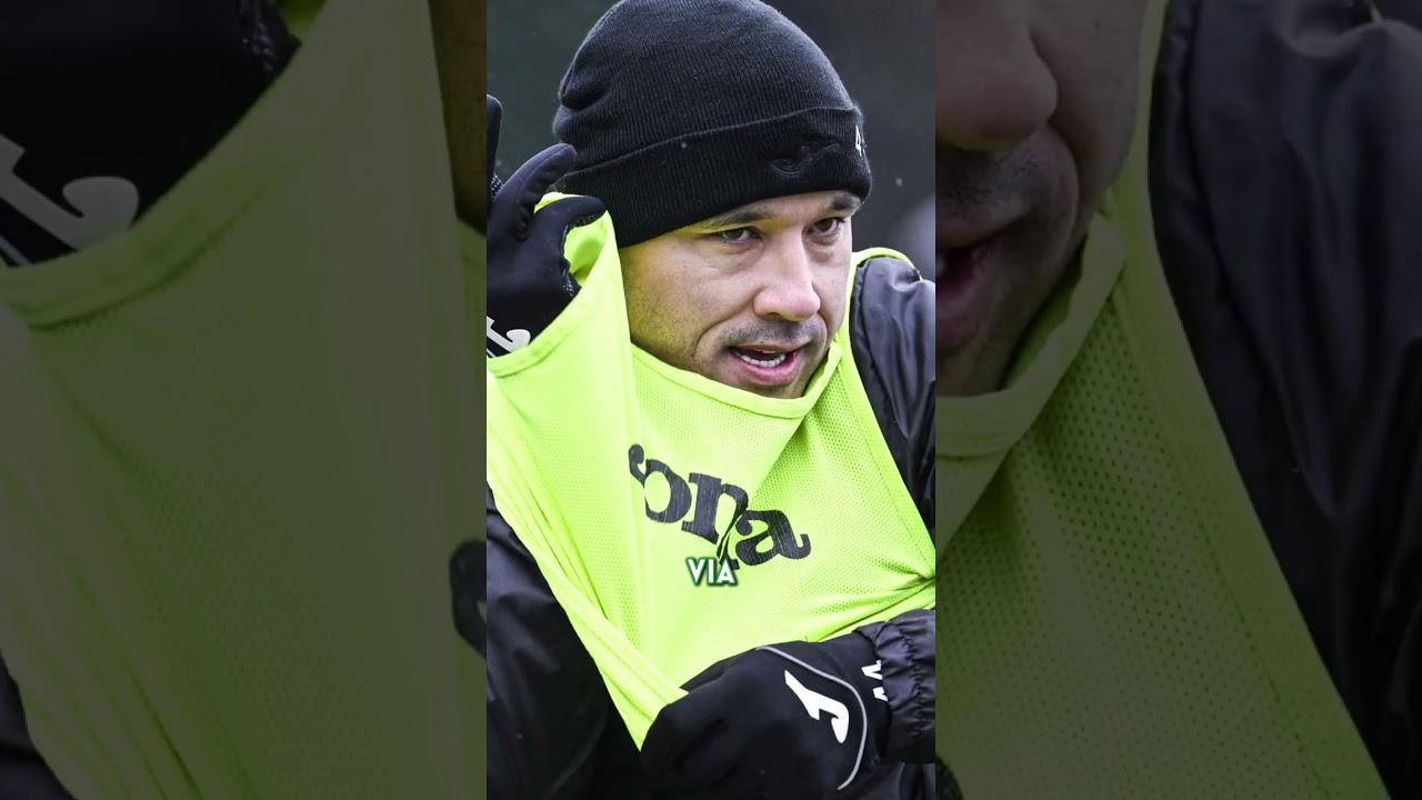 Radja Nainggolan, bintang lapangan hijau keturunan Indonesia yang pernah bermain untuk klub-klub besar seperti AS Roma dan Inter Milan.