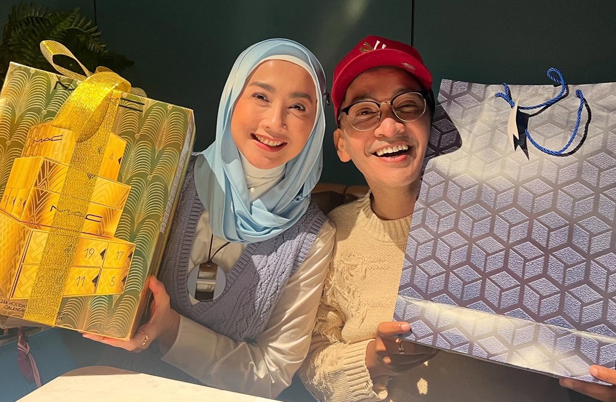 Desy Ratnasari dan Ruben Onsu.