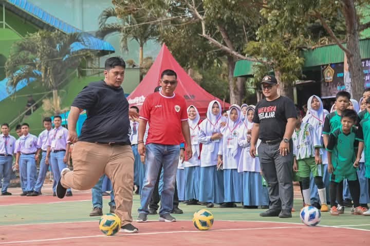 Pj Sekda Kota P.Sidimpuan Mohd Ary Junaidi Dwi P Lubis pada pembukaan turnamen MAN 2 CUP VII tahun 2025.