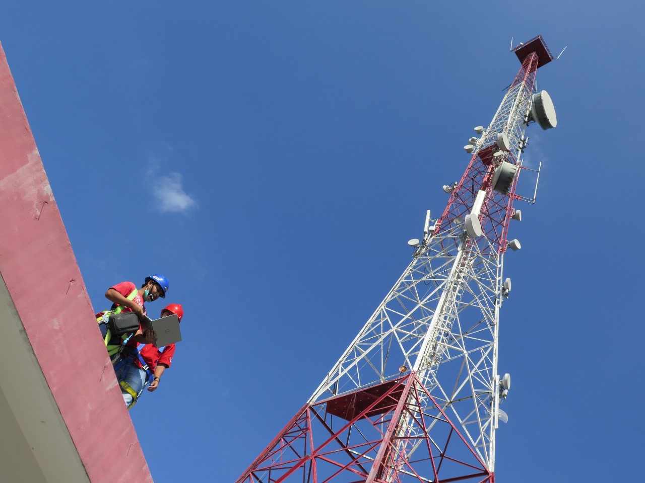 Telkomsel.