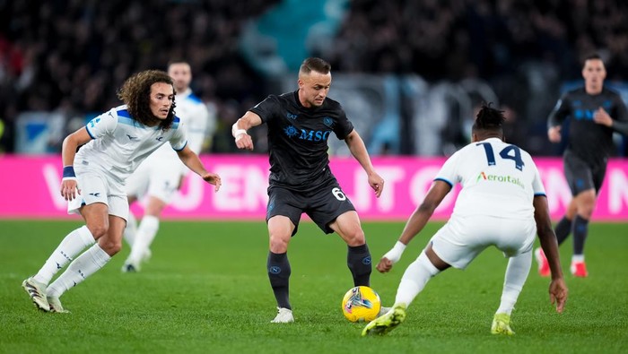 Lazio vs Napoli berlangsung di Olimpico, Roma, Minggu (16/2/2025) dini hari WIB.