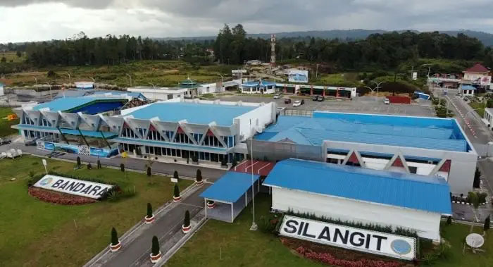 Bandara Silangit di Desa Pariksabungan, Siborongborong, turun kelas dari bandara internasional menjadi bandara domestik.