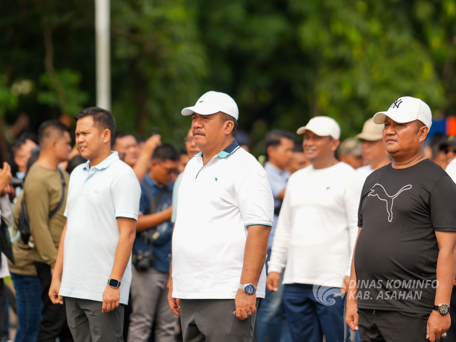 Bupati Asahan terpilih Taufik Zainal Abidin Siregar SSos MSi, dan Wakil Bupati Asahan terpilih Rianto SH MAP turut hadir dalam gladi kotor di Lapangan Monas, Selasa (18/2).