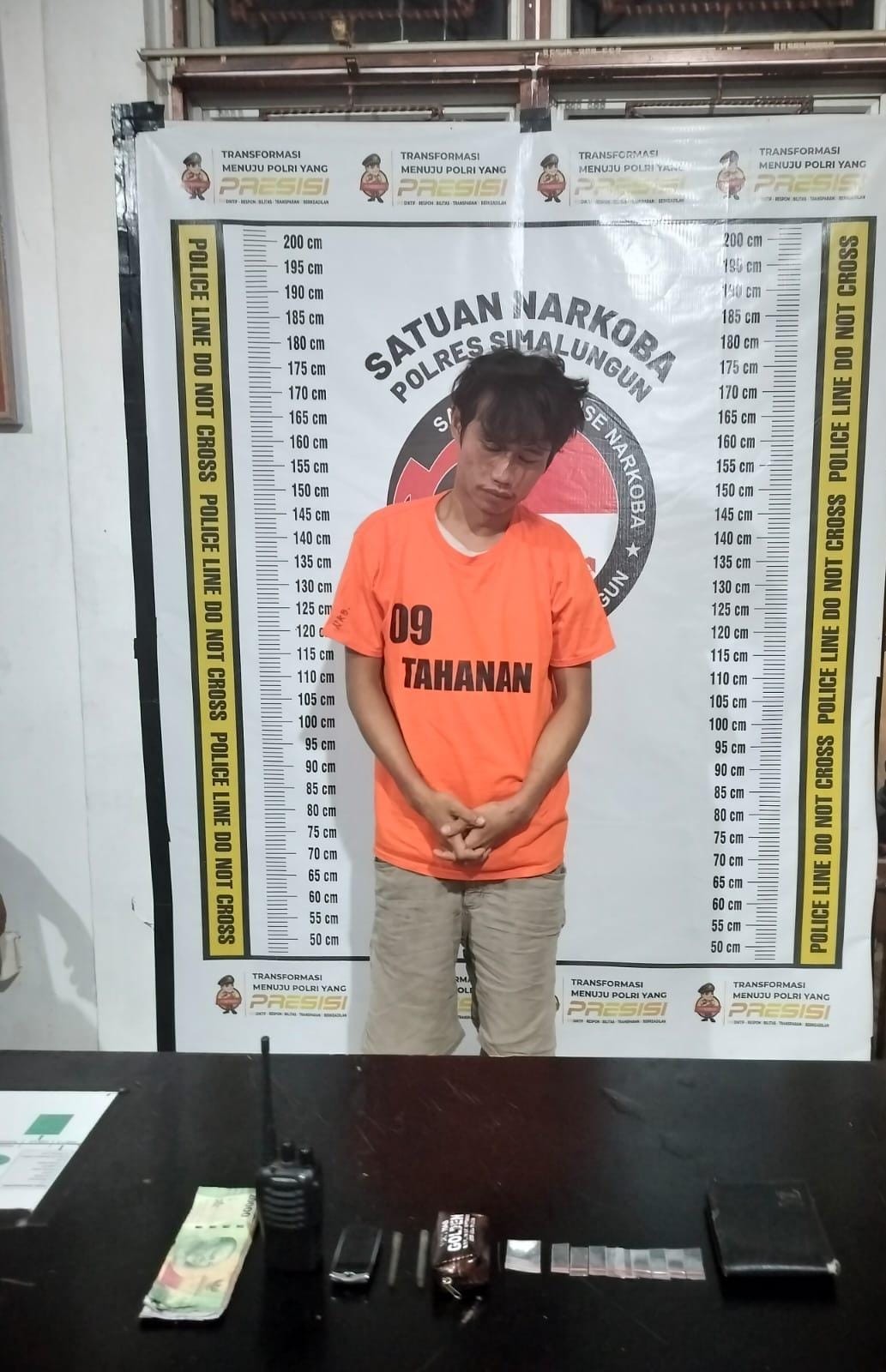 Anggiat Maruli Siahaan, pengedar sabu-sabu yang ditangkap di rumah kontrakannya.