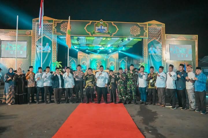 Pj Sekda Moh.Ary Junaidi Dwi P Lubis, resmi menutup MTQ XXIV tahun 2025 tingkat Kota Padangsidimpuan, Minggu (23/2/2025).