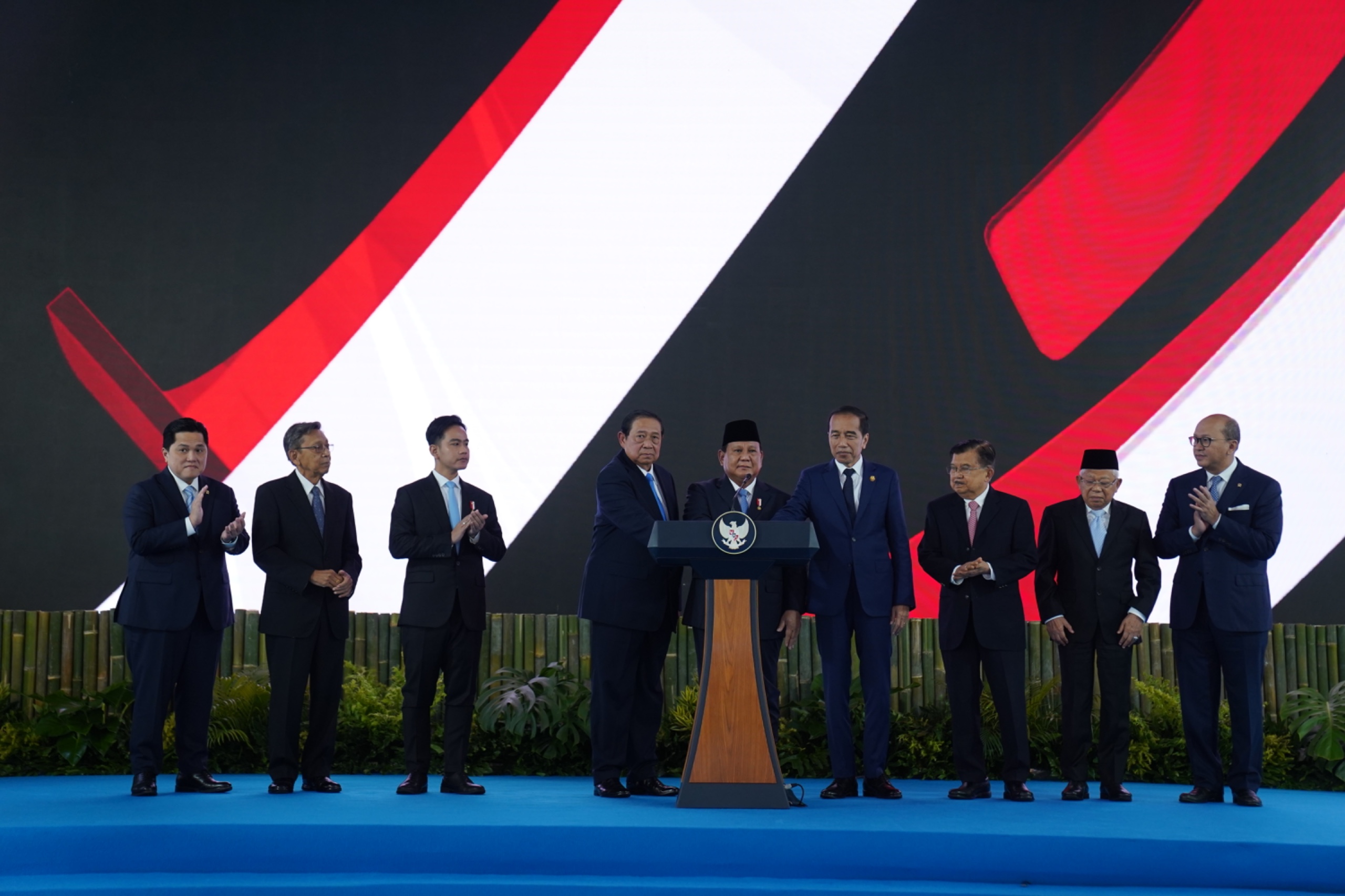 Presiden Prabowo dalam acara peluncuran Badan Pengelola Investasi (BPI) Daya Anagata Nusantara (Danantara) di Istana Merdeka, Jakarta, Senin (24/2).