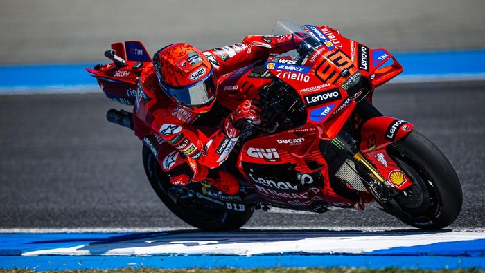 MotoGP musim 2025 dibuka dengan kemenangan Marc Marquez di Sirkuit Buriram, Thailand, Minggu (2/3/2025).