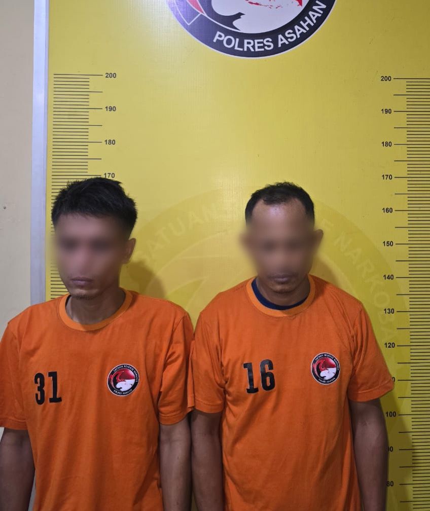 Kedua tersangka pengedar sabu.