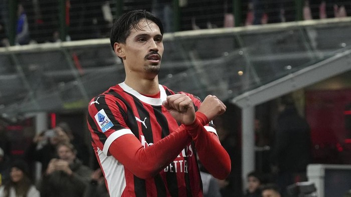 Tijjani Reijnders dikabarkan telah memperpanjang kontraknya bersama AC Milan.