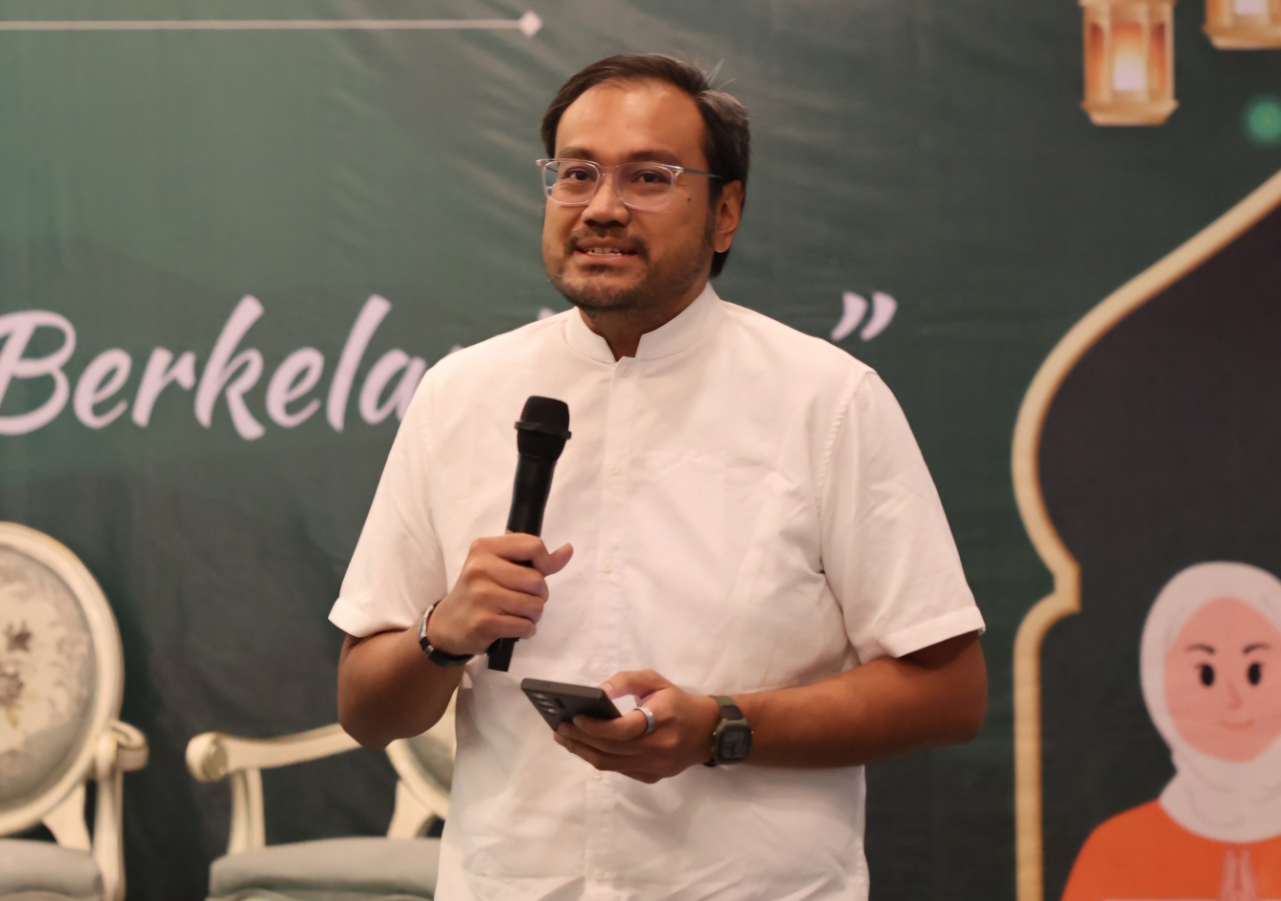 Direktur sekaligus CFO PTAR, Noviandri Hakim memberi kata sambutan.