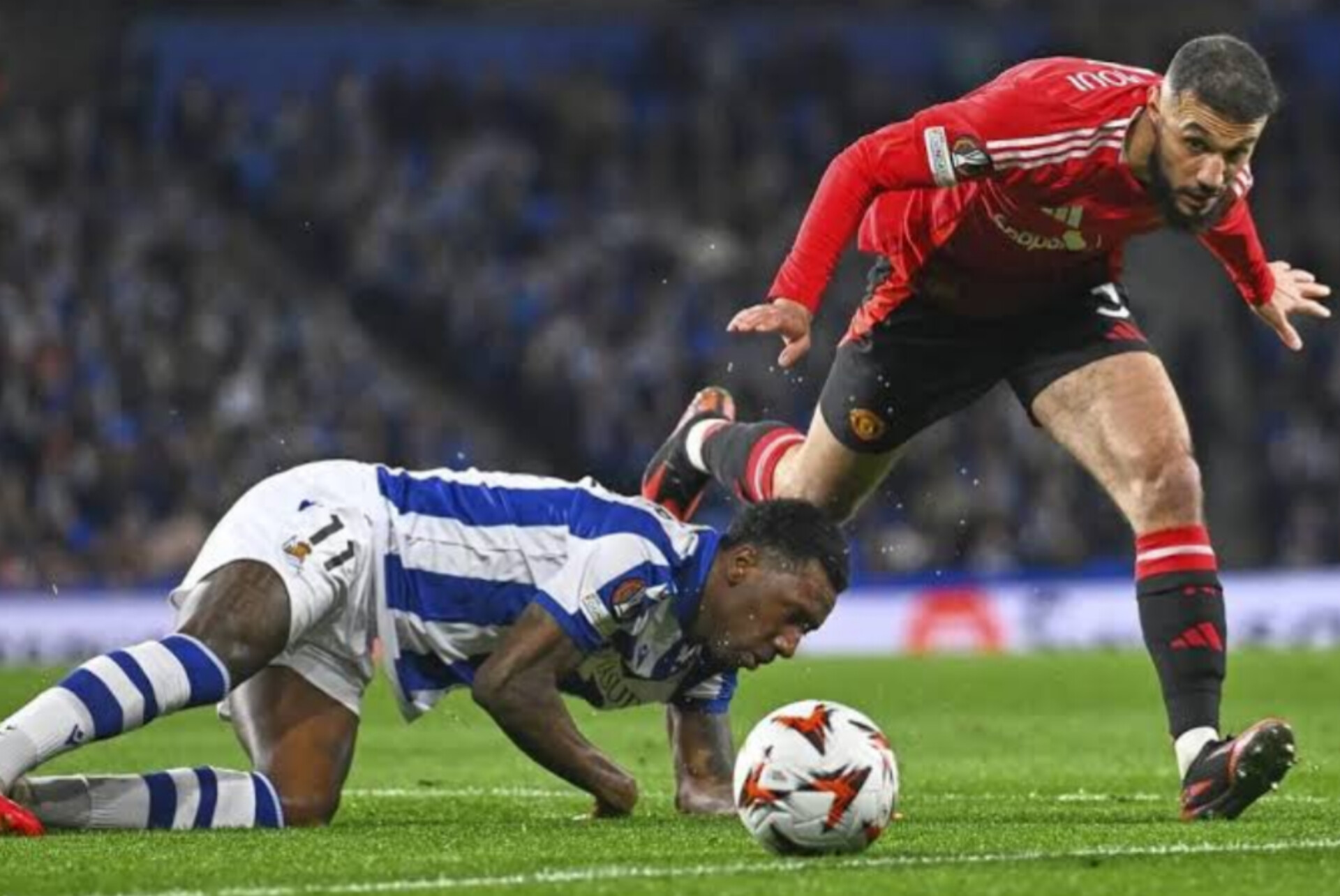 Manchester United saat melawan Real Sociedad. MU sedang kelelahan akibat jadwal padat.