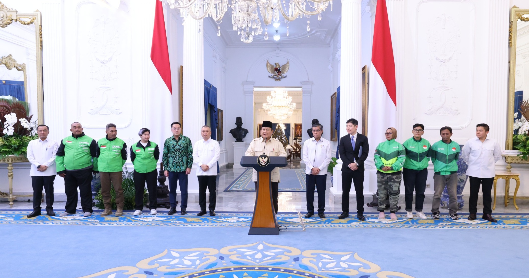 Presiden Prabowo Subianto menegaskan bahwa THR bagi pekerja swasta, BUMN, dan BUMD harus diberikan paling lambat tujuh hari sebelum Idulfitri 1446 H.