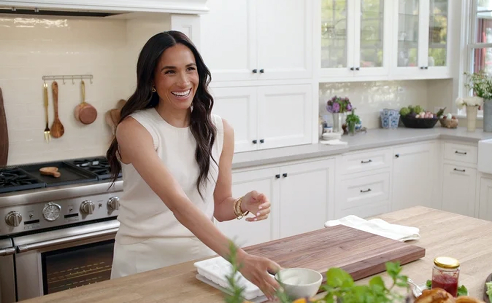 Serial gaya hidup With Love, Meghan yang dipandu oleh Duchess of Sussex berhasil masuk dalam 10 besar tayangan paling populer di Netflix.