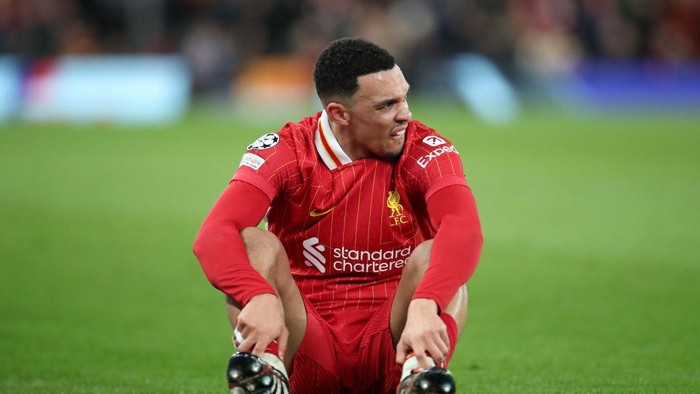 Liverpool menghadapi dilema besar menjelang Final Carabao Cup 2024/2025 melawan Newcastle United akhir pekan ini. Trent Alexander-Arnold berpotensi absen,