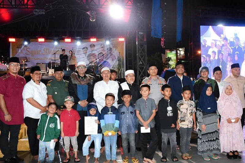 Wakil Wali Kota H Harry Pahlevi Harahap bersama Forkopimda, Kemenag Kota Padangsidimpuan, Ketua MUI, DPRD, hadiri tabligh akbar Ustad Derry Sulaiman.