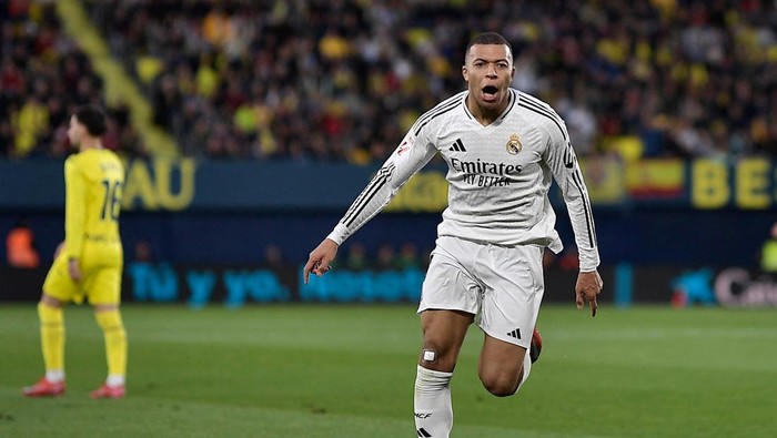Kylian Mbappe jadi bintang kemenangan Real Madrid di markas Villarreal.