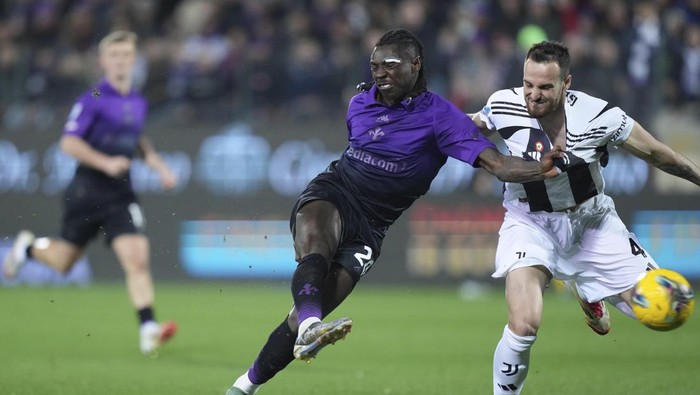 Juventus dihajar 0-3 di markas Fiorentina dalam lanjutan Liga Italia.