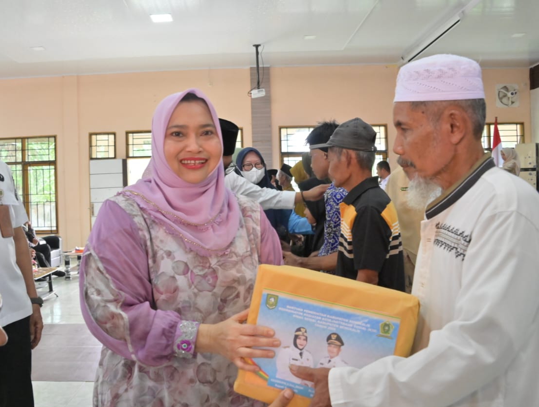 Bupati Bengkalis Kasmarni mengunjungi Kecamatan Siak Kecil, dalam rangkaian Safari Ramadan, Selasa, 12 Maret 2025.