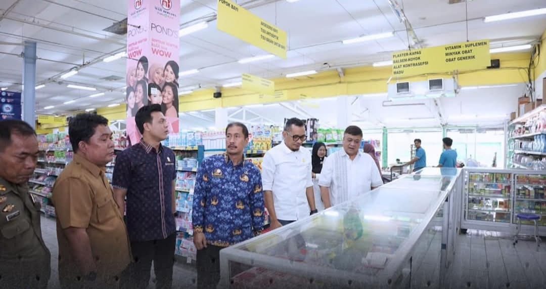 Kunjungan lapangan Komisi III DPRD Medan ke pasar-pasar modern pada Senin (17/3/2025).