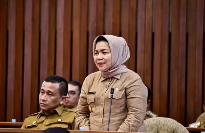 Kadis Lingkungan Hidup dan Kehutanan Sumut, Yuliani Siregar.