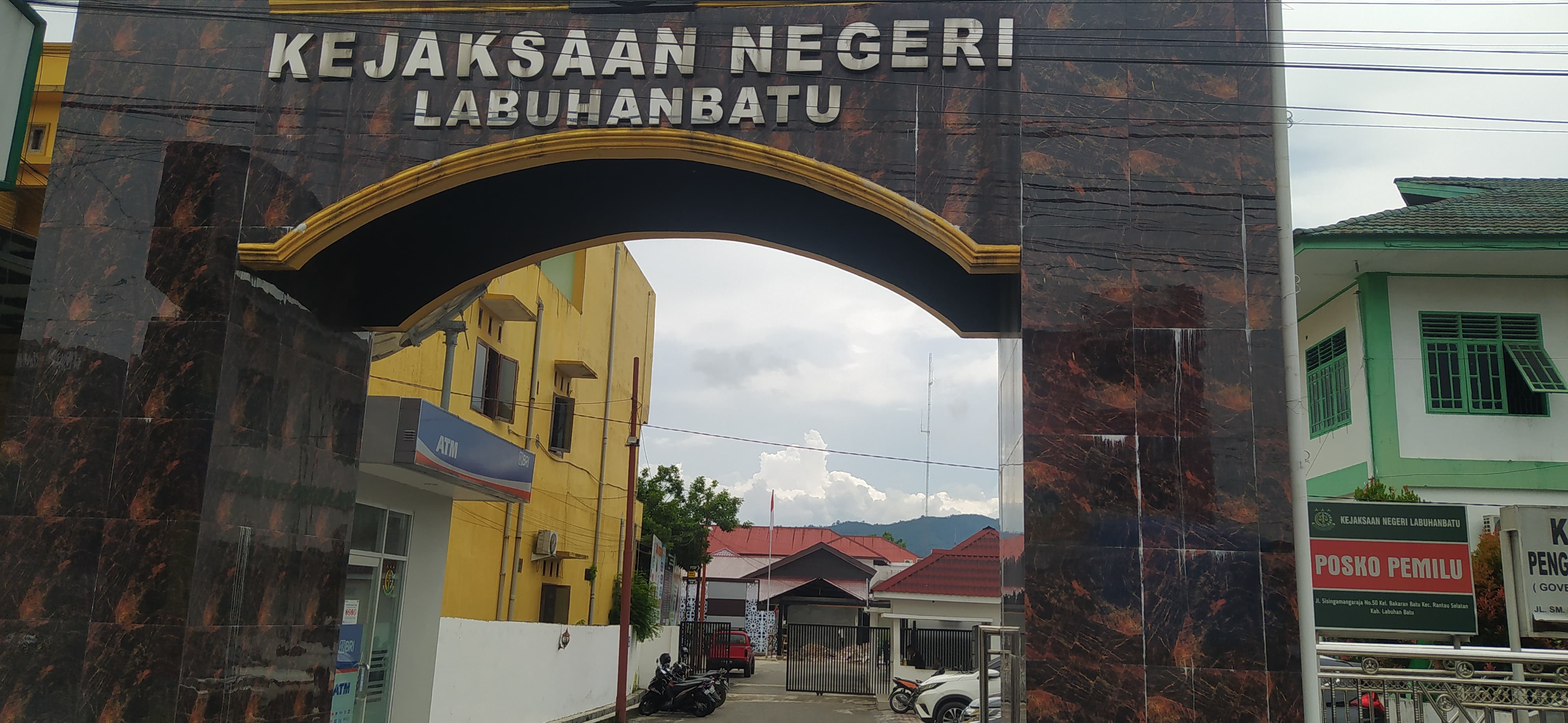 Kantor Kejaksaan Negeri Labuhanbatu.