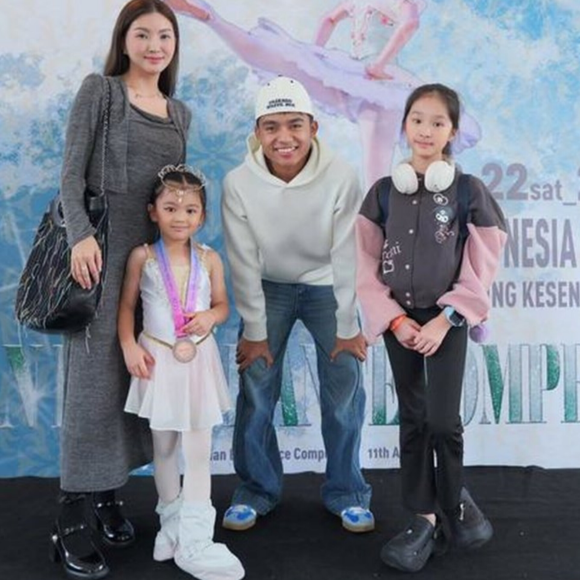 Sarwendah dan anak-anak.