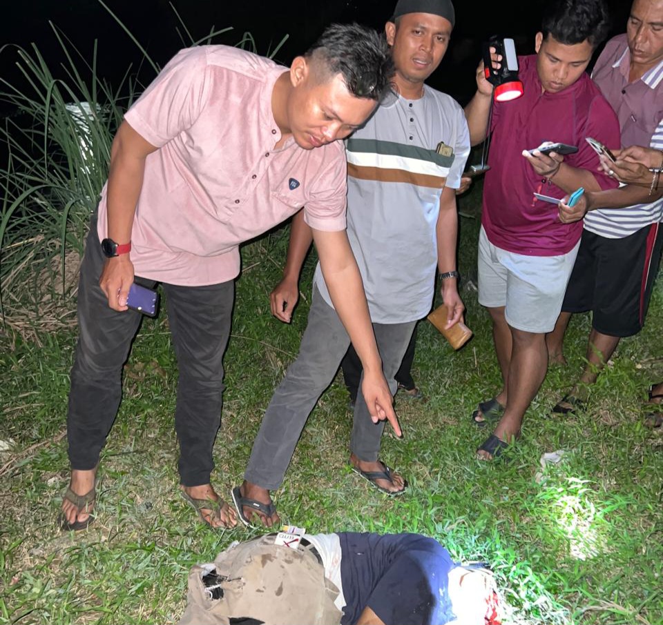 Seorang pria tewas setelah tertabrak Kereta Api (KA) U54 Sribilah Utama di perlintasan dekat Jembatan Gantung, Kelurahan Selawan, Kecamatan Kota Kisaran Timur, Asahan.