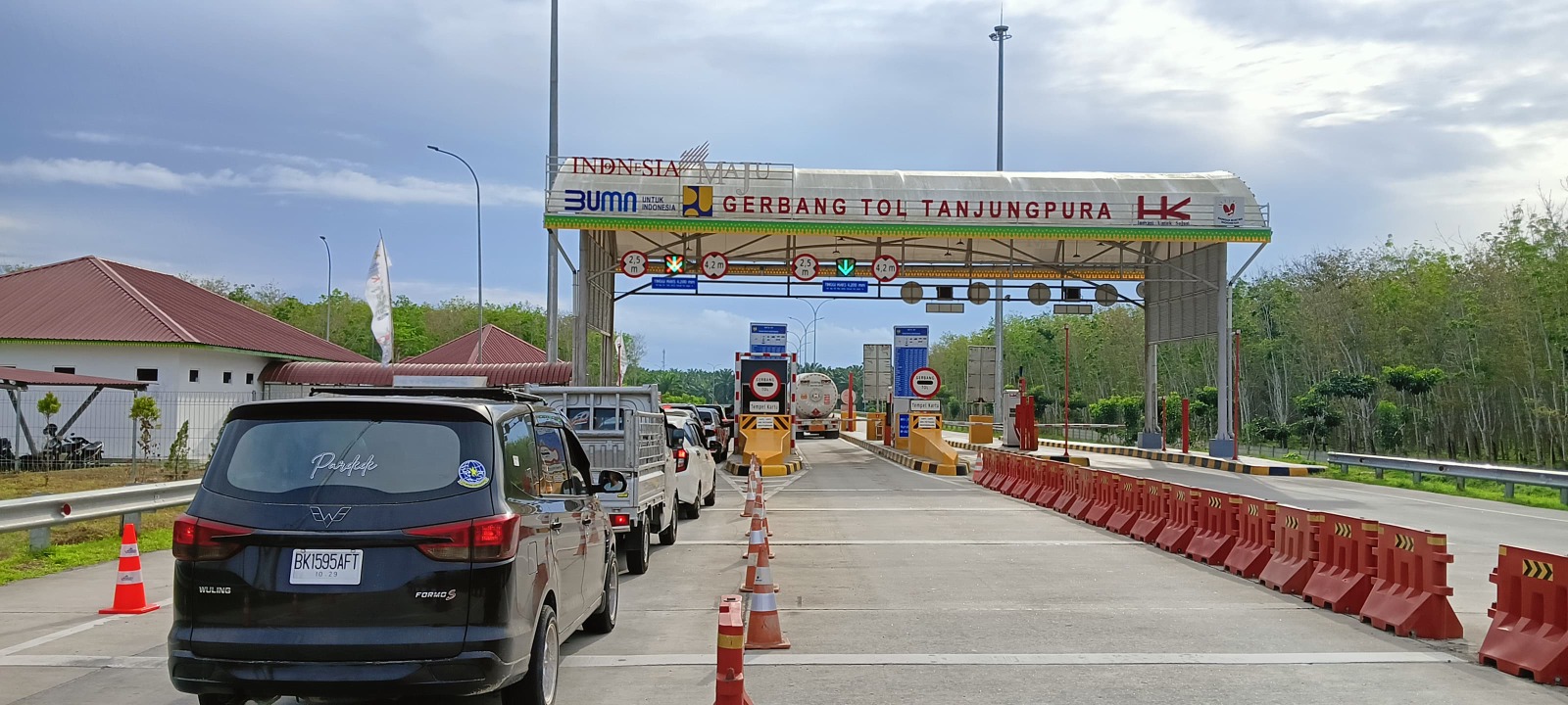 Gerbang tol Tanjungpura - Ilustrasi.