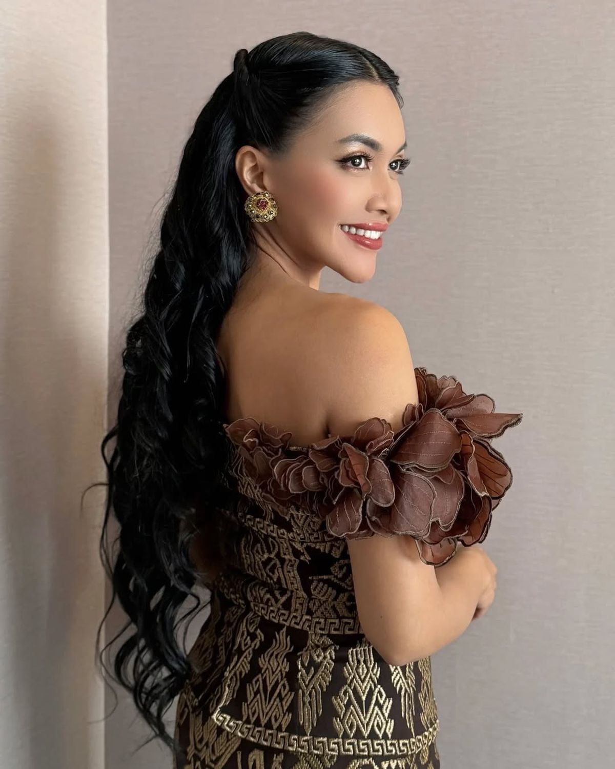 Denada Tambunan
