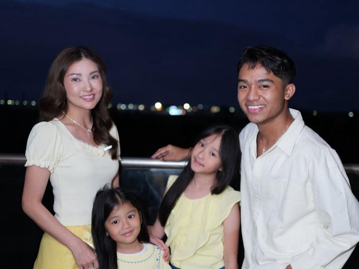 Sarwendah bersama anak-anaknya.