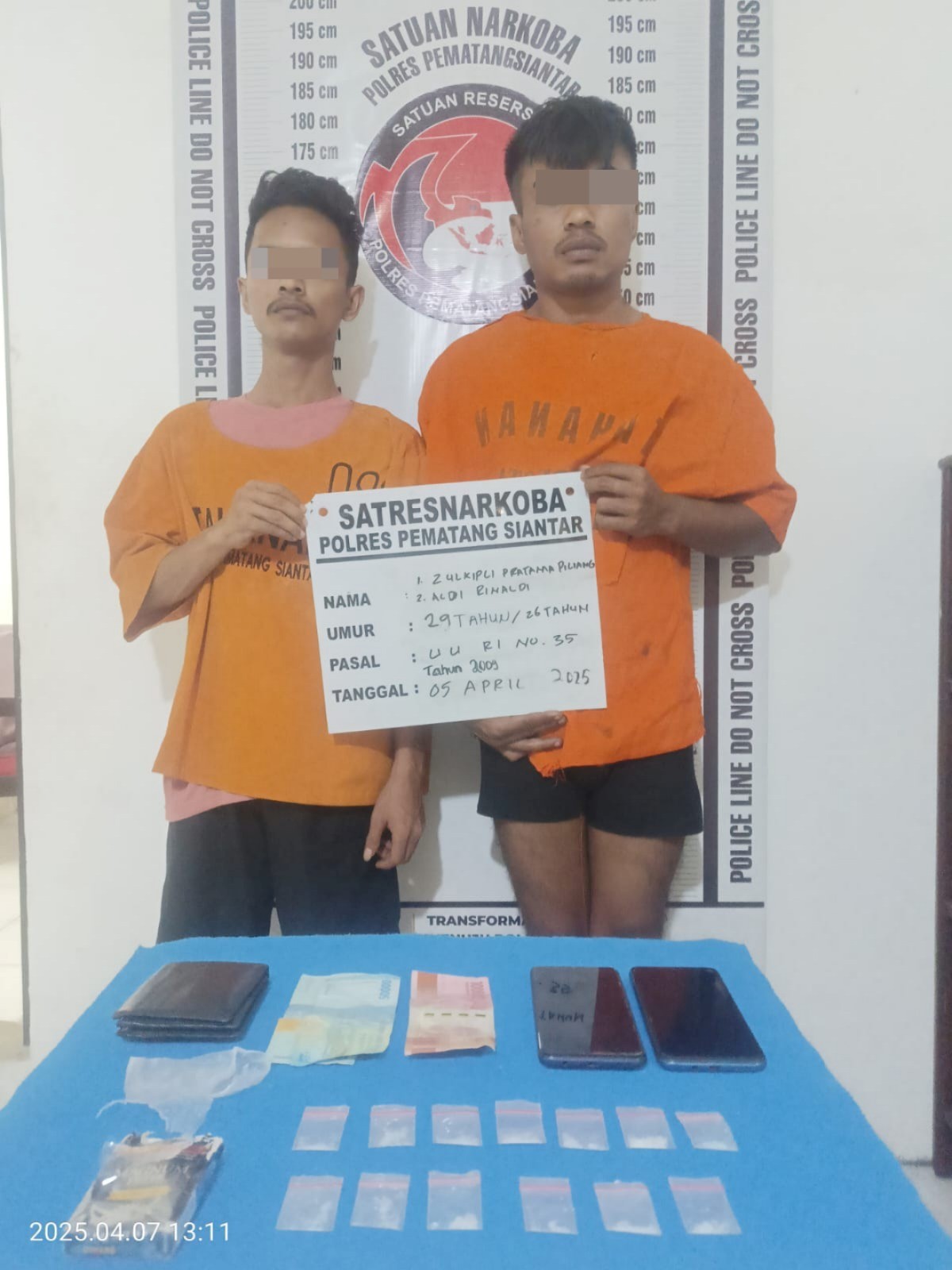 Dua pengedar sabu-sabu yang diringkus di Kecamatan Siantar Martoba.