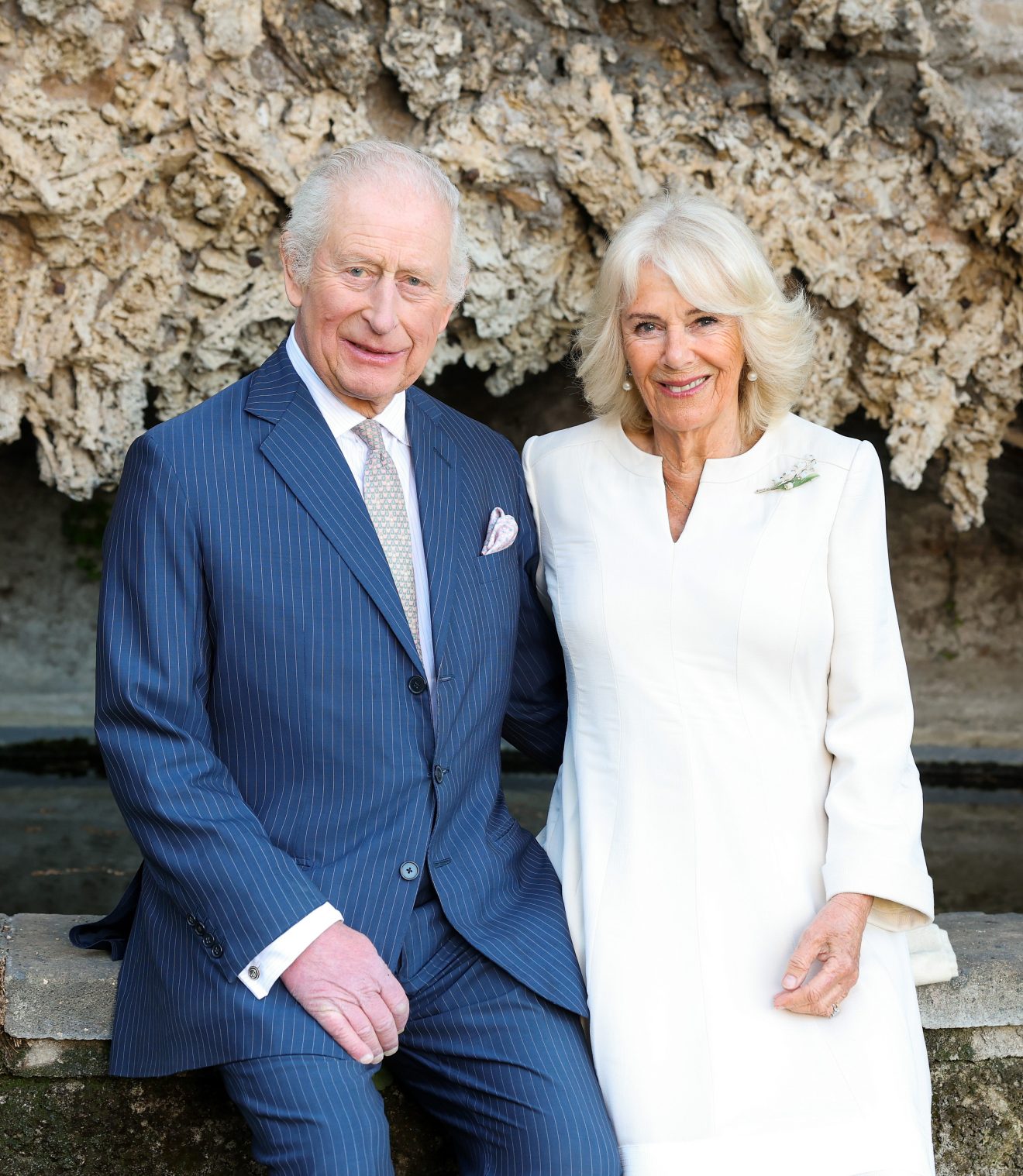 Foto resmi terbaru Raja Charles III dan Ratu Camilla dirilis Istana Buckingham.