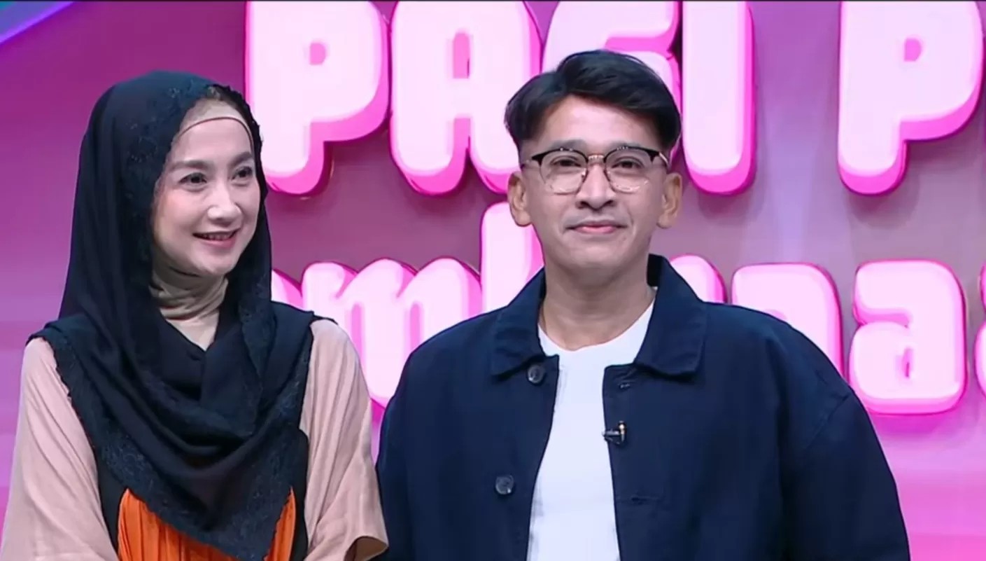 Ruben Onsu dan Desy Ratnasari.