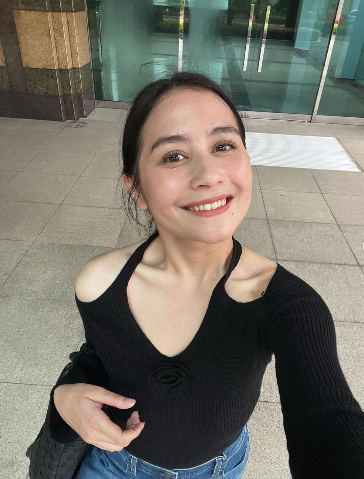 Prilly Latuconsina